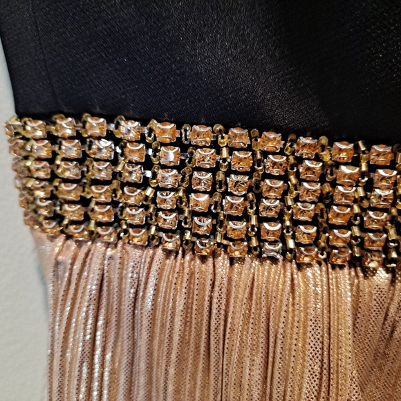 IEENA for MAC DUGGAL 26541 ONE SHOULDER LAYERED RUFFLE GOWN Size 2 - Picture 5 of 11